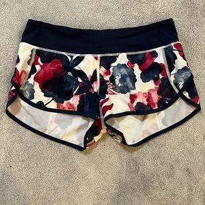 Lululemon Speed Short *4-way Stretch 2.5"